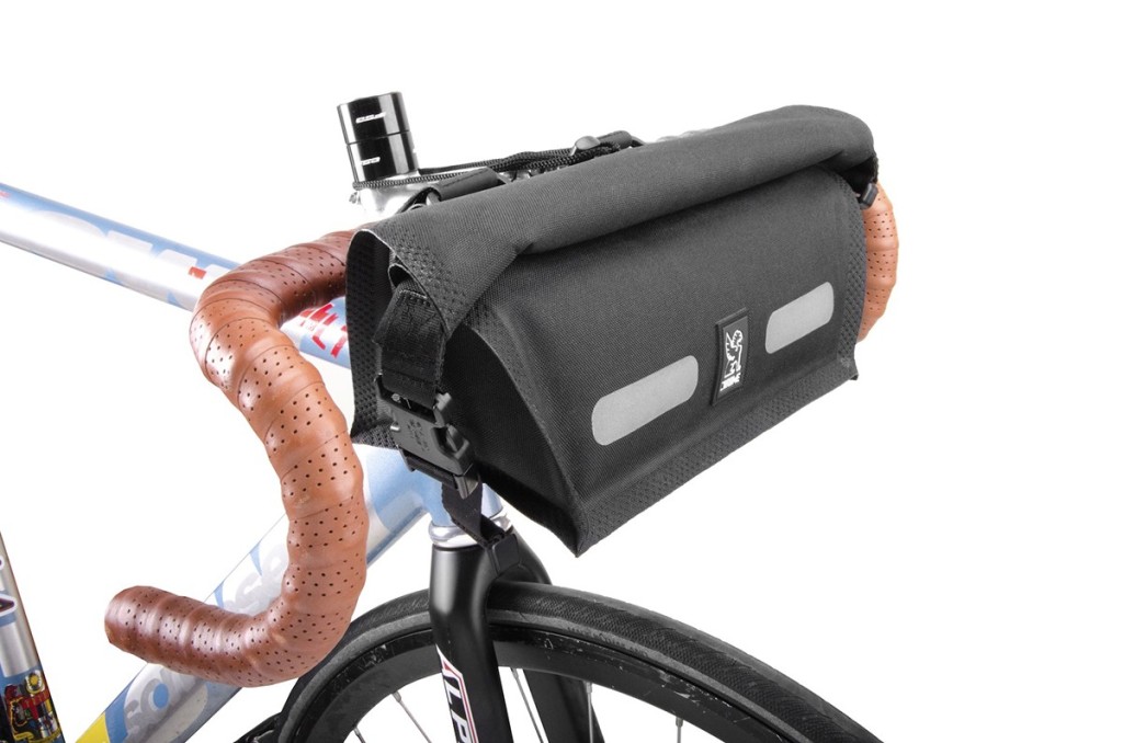 kw_handlebarbag_onbike